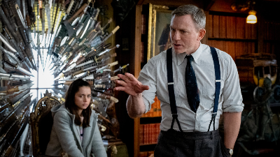 Knives Out (2019) review
