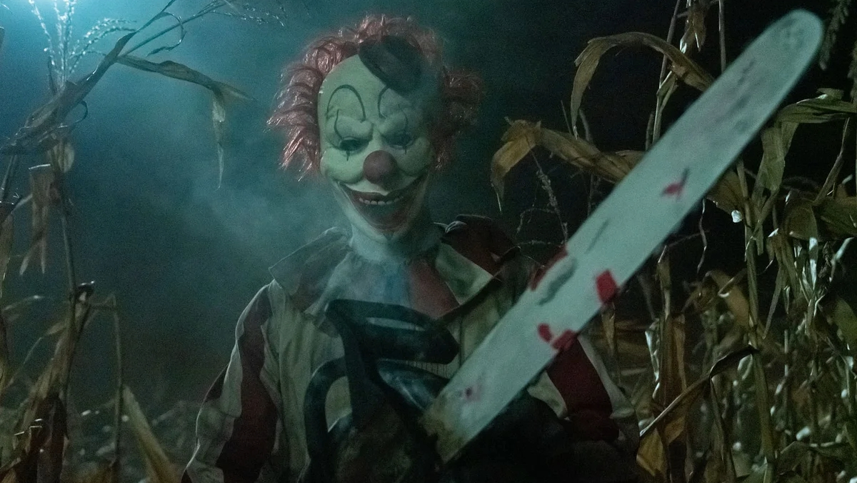 Clown in a Cornfield (2025) review